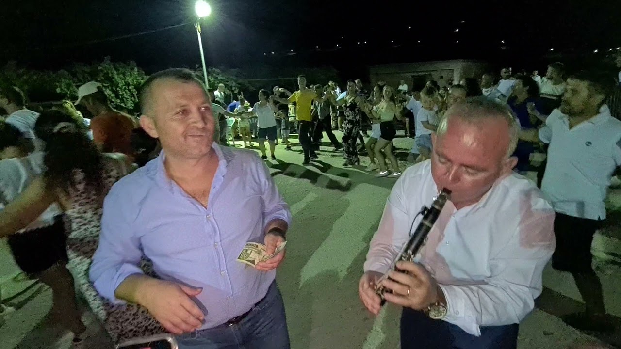 JAKUP KALIVACI & ALTIN BASHO NE FESTEN E KALASES video e mundesuar nga XHONI QOKU