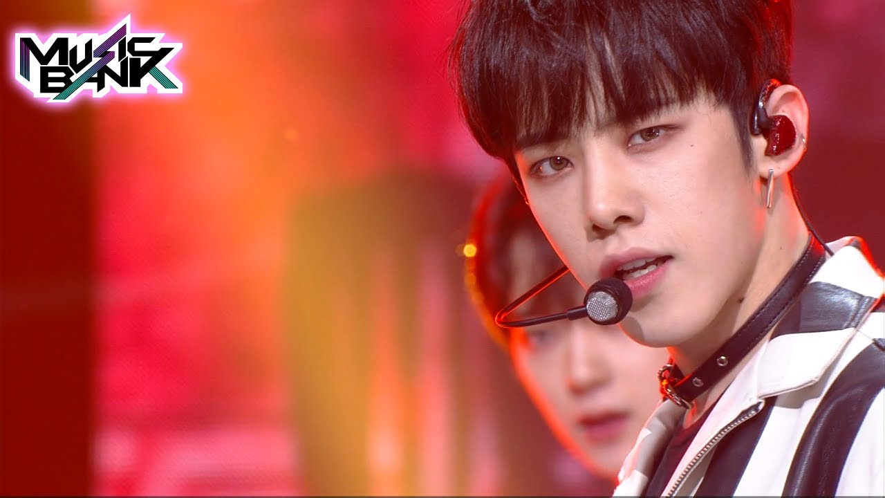 OMEGA X(오메가엑스) - LOVE ME LIKE (Music Bank) | KBS WORLD TV 220107