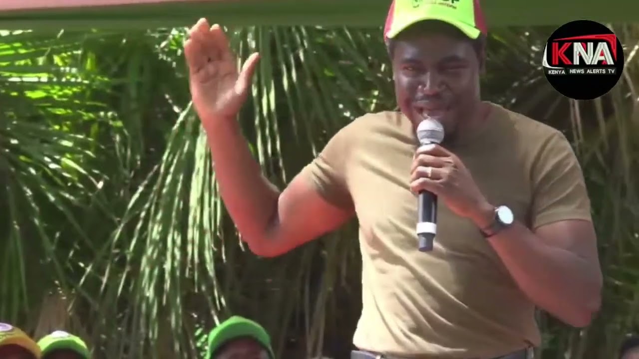 HATA JUNET MOHAMED HAWEZI KUWA NA AKILI KAMA HII. DRAMA ASA MALALA MOCKS JUNET DURING THE DCP MEETIN