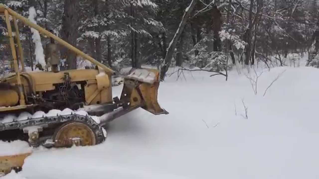 2015-02-22 Vintage Oliver OC3 crawler 1957 in Quebec, Canada 3D yvanleprof