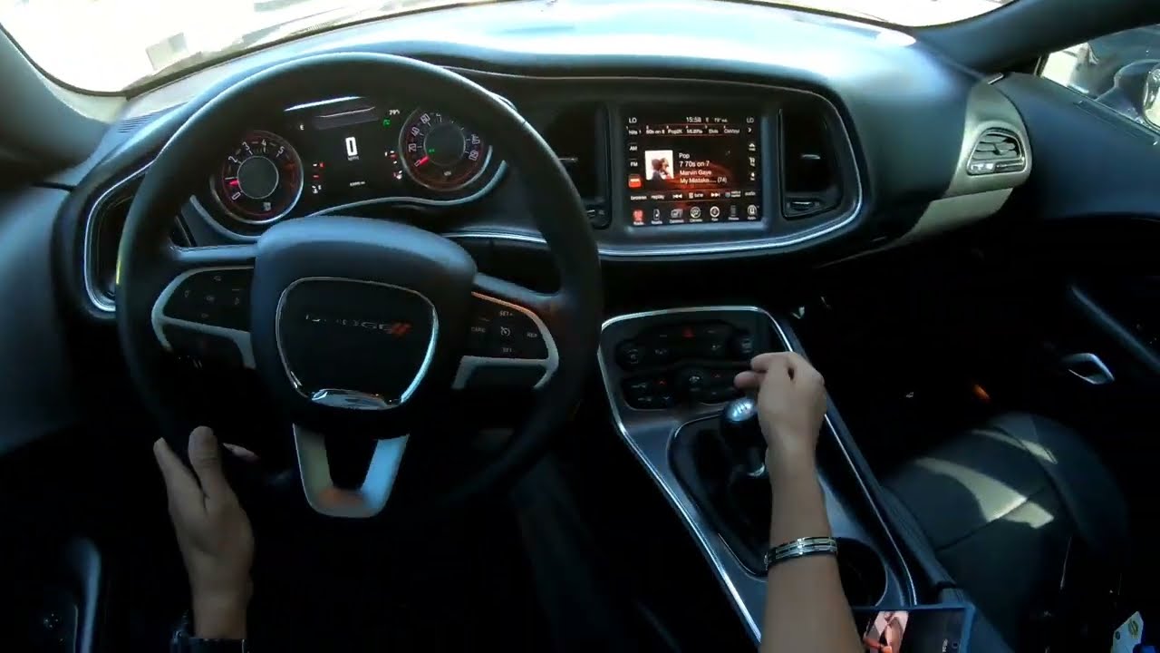 Dodge Challenger R/T 6 Speed Manual. Exciting and Engaging.
