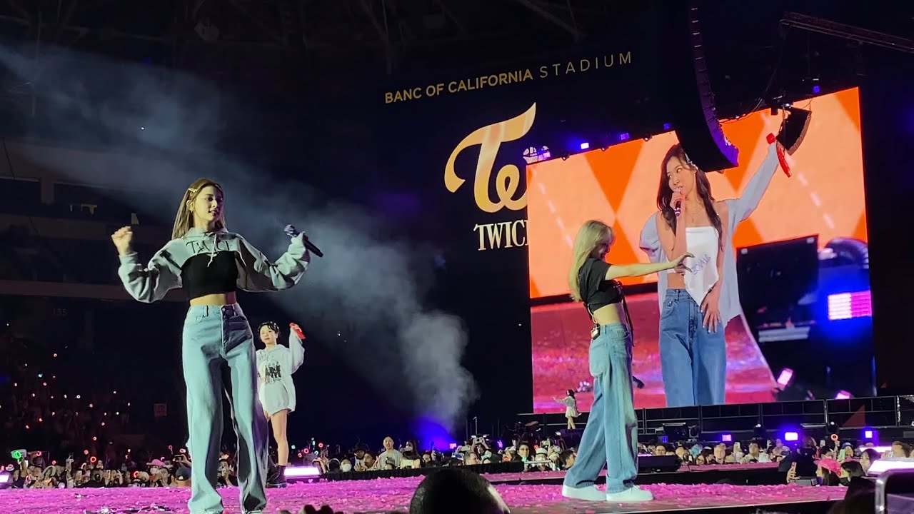 220514 TWICE 4th World Tour III LA Banc of CA Stadium - "CANDY" & "YES or YES" [4K]