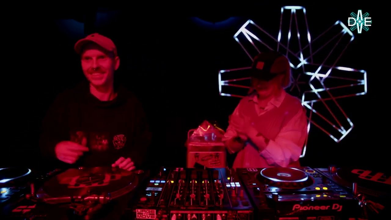 Offener DJ*Treff - inkl. Interview | DAVE FEATURE