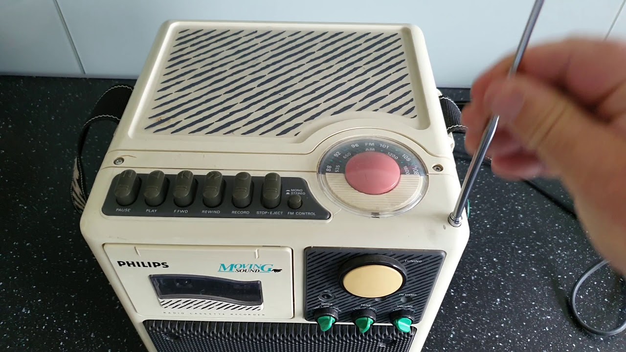 Philips le cube D8080