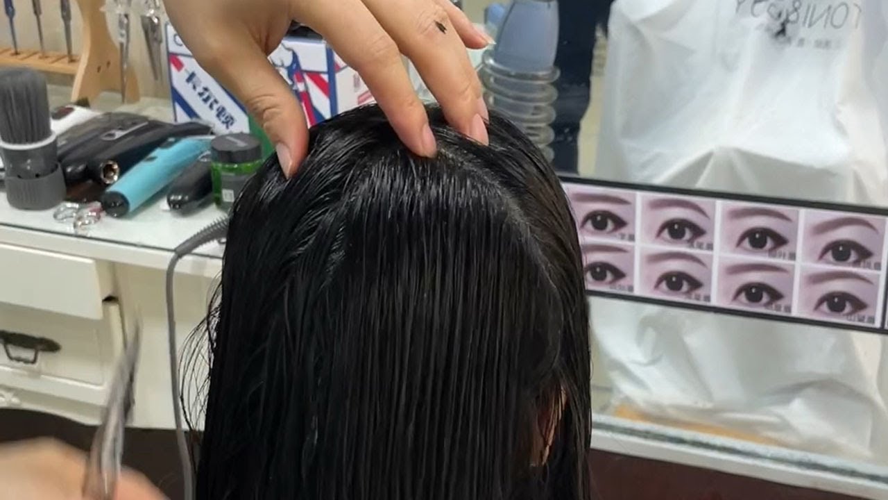 小女孩中长发快速修剪