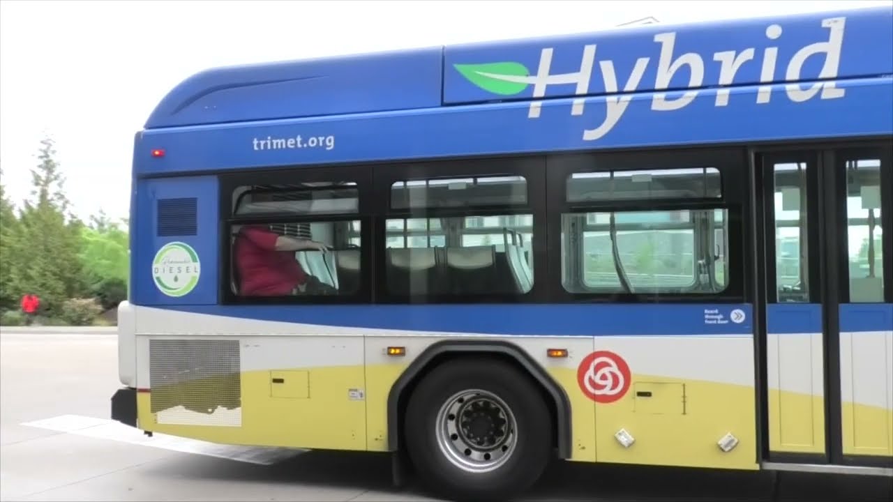 Trimet Line 72 Ride on a Hybrid Bus + Buses at Clackamas Town Center TC