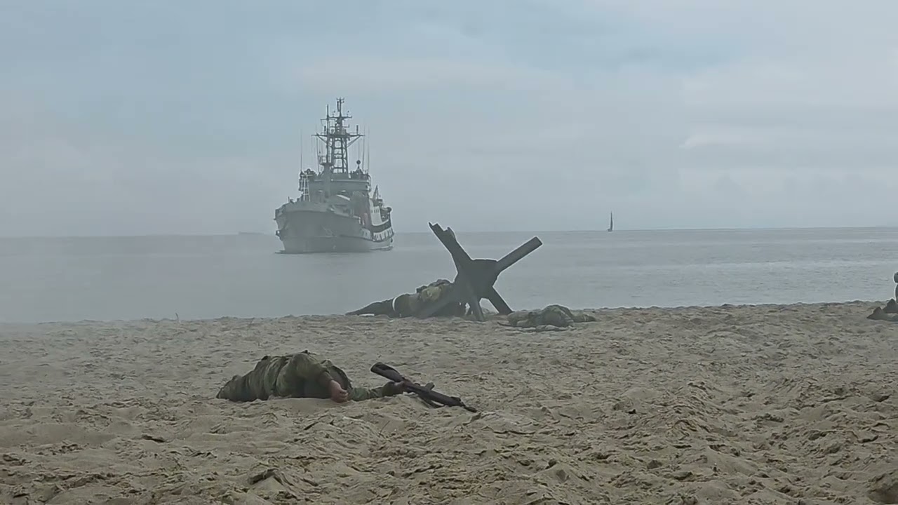 Inscenizacja główna „Lądowanie na plaży”. D-Day Hel 2025. Hel, 30.08.2025 r.