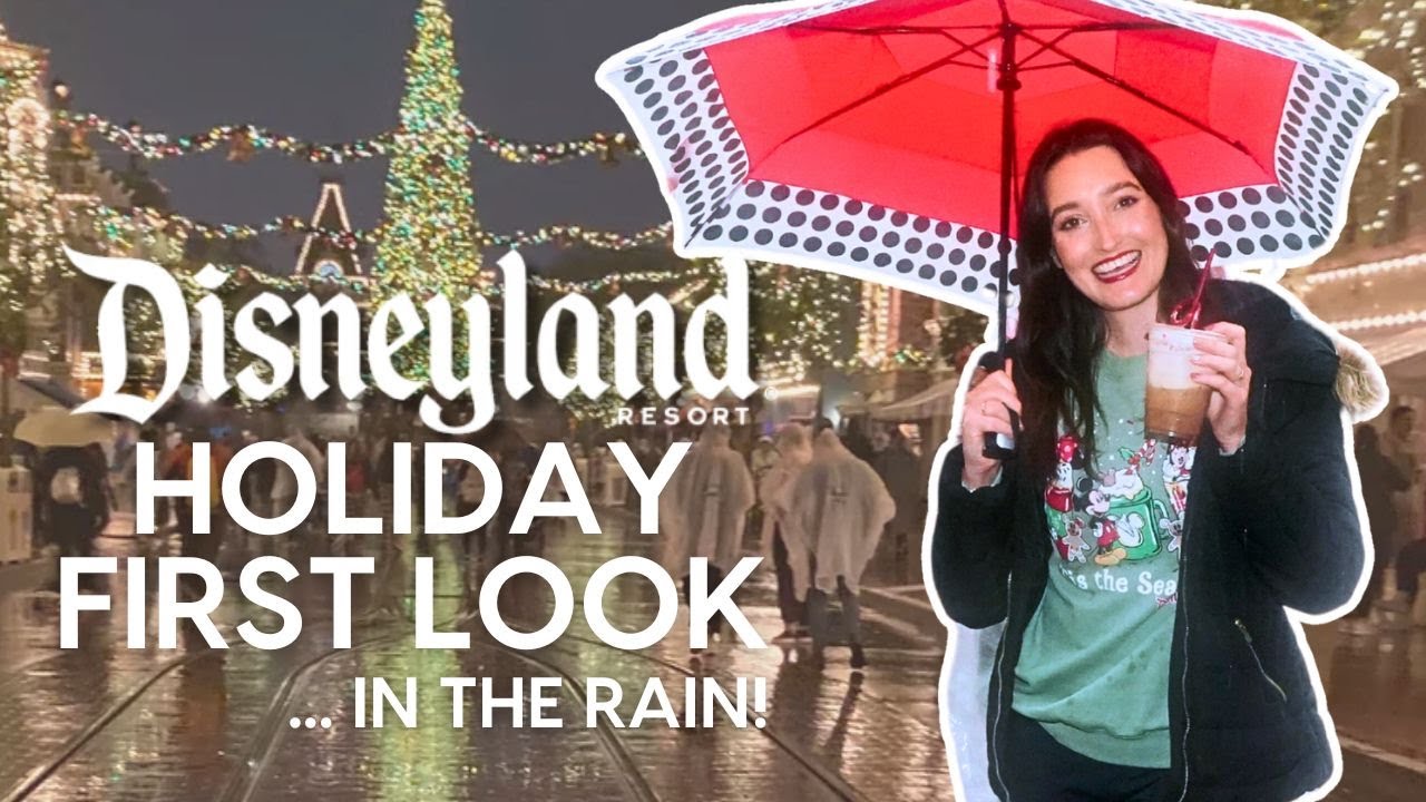 Holidays Are Here at Disneyland! Cozy Rainy-Day Thanksmas Vlog | 2025 Decorations & Seasonal Food