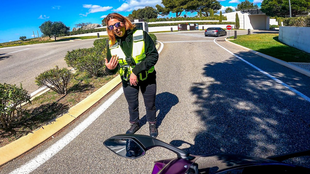 ELLE CRUSH SUR LE COVER DE MA R1| Daily Observation #30