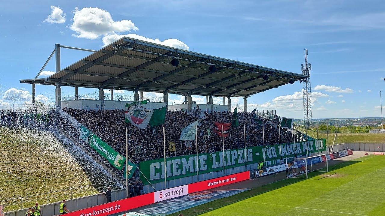 FSV Zwickau - Chemie Leipzig; 11.05.2025; Rauchshow & 