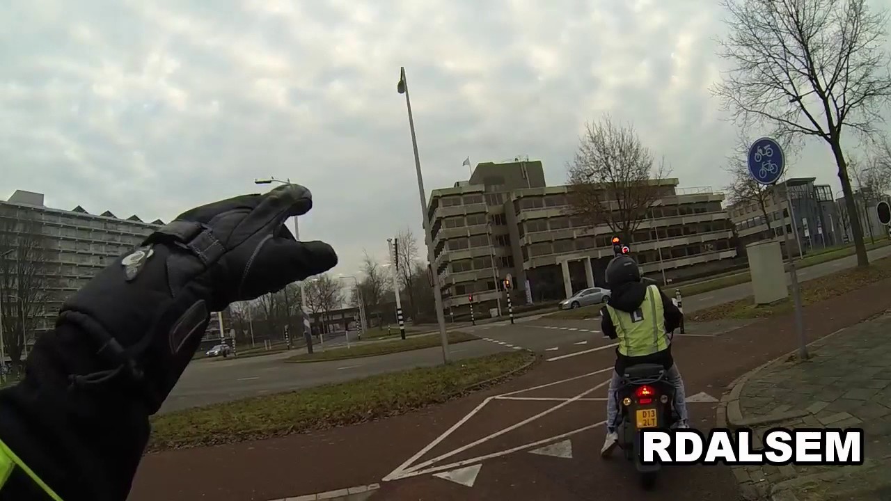 Brommerrijles Zwolle: Kijk die bocht door!!