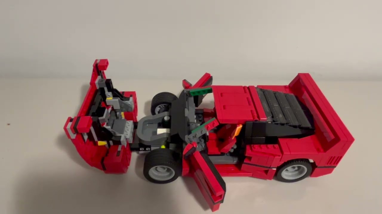 Ferrari F40 LEGO Creator Expert features