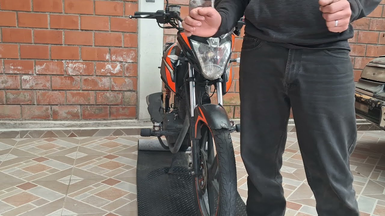 Me cai de la moto y se ve chueca como corregirlo de manera rapida??