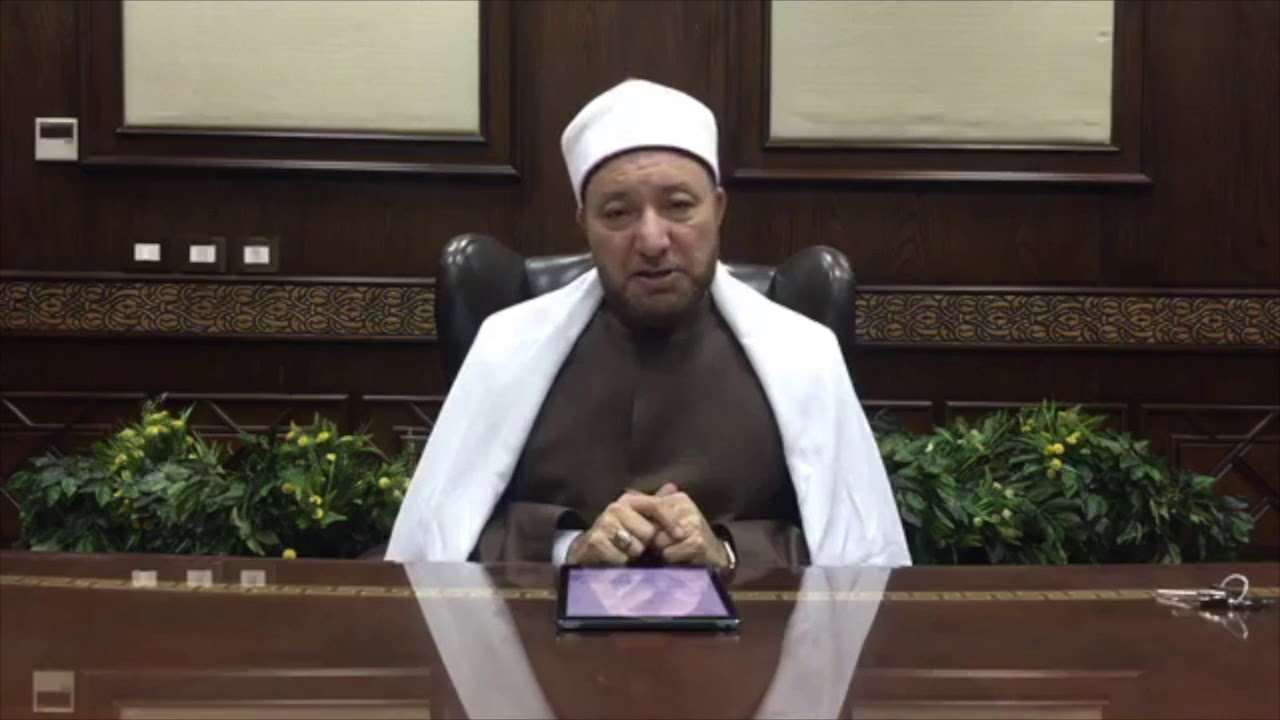 كم هي كفارة اليمين؟ وهل يجوز إعطاؤها للأخ إن كان فقيرًا؟