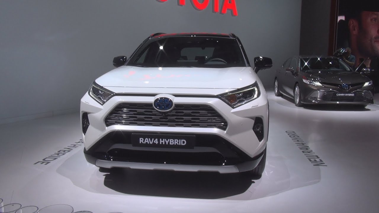 Toyota RAV4 Hybrid (2019) Exterior and Interior