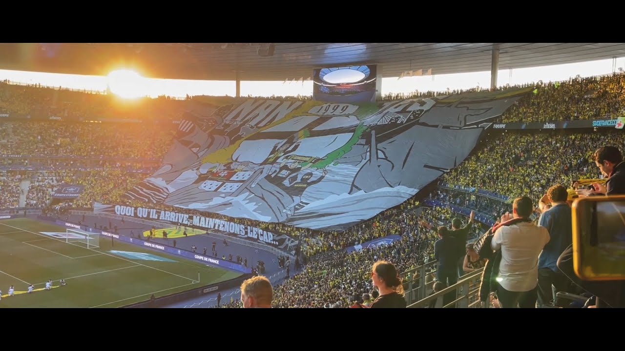 Jour de finale : extrait - Le Tifo géant