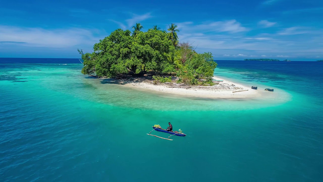 Drone montage of Madang