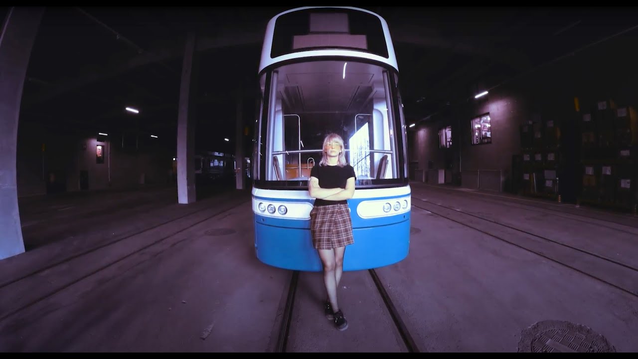 Annie Taylor - Schoolgirl (Official Video)