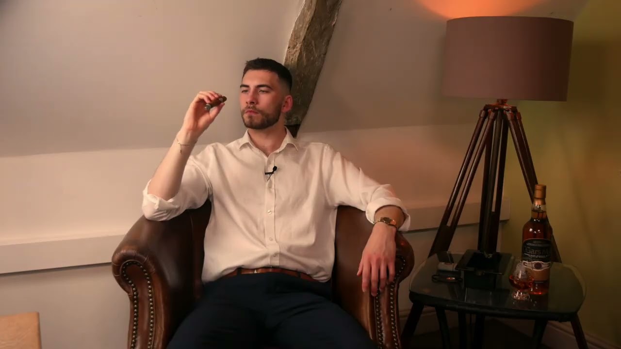 A Smoke With Lewis - Montecristo No. 4 Cuban Cigar Review