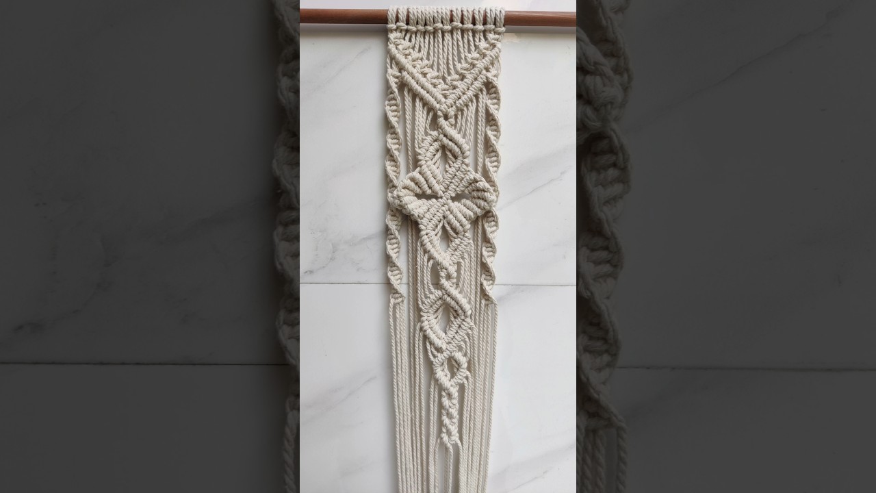 Macrame Wall Hanging #wallhanging #walldecor #macramewallhanging #macramepattern #macramedesign #diy
