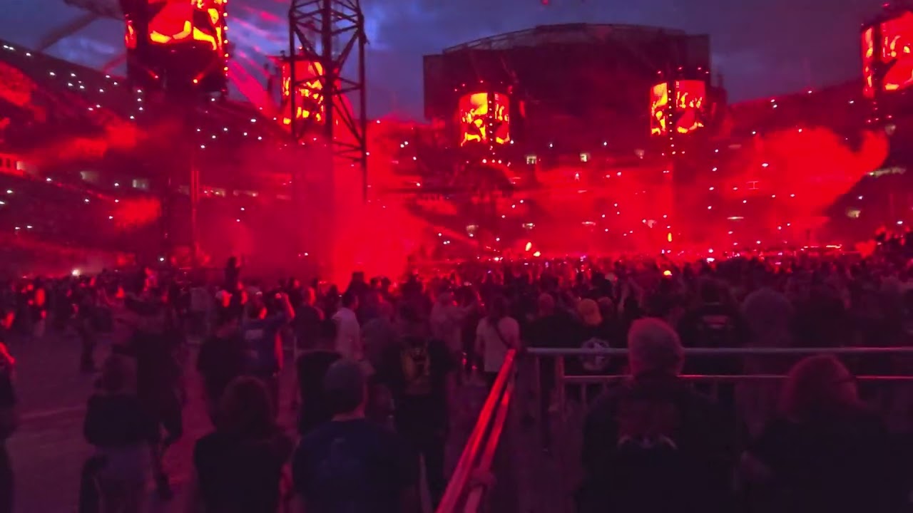 Metallica - 01 - Creeping Death - 72 Seasons tour - 5.31.2025 - Bank of America Stadium - Charlotte