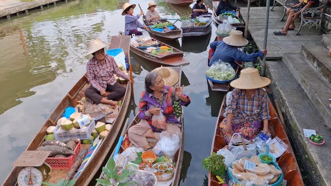 ตลาดน้ำที่โดดเด่นในเรื่องของความเป็นวิถีชีวิตดั้งเดิมของชาวบ้านริมคลองตลาดน้ำท่าคา