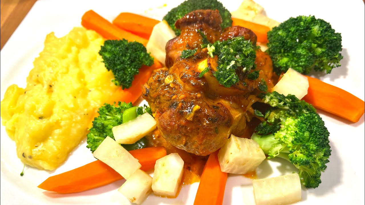 Saftig-zarte Kalbsbeinscheibe (Ossobuco)