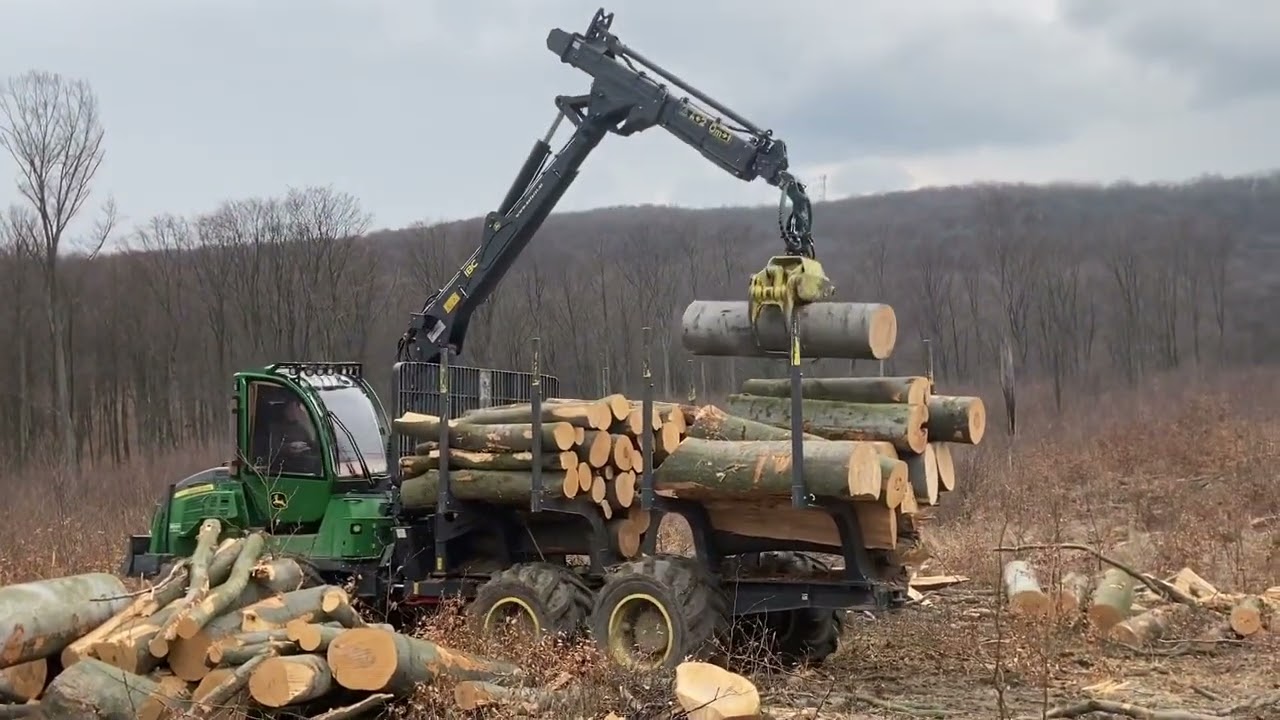 John deere 1510G loading
