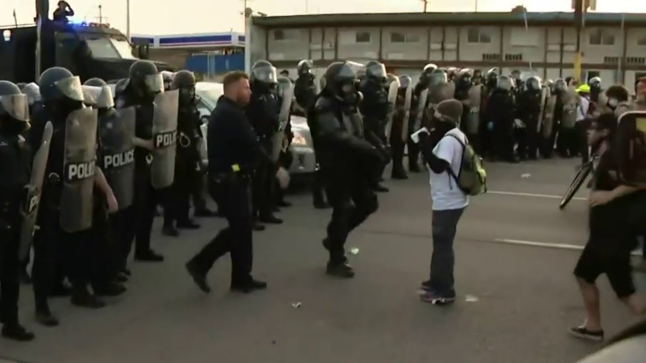 Detroit police arrest dozens of protesters after standoff on Detroit's east side