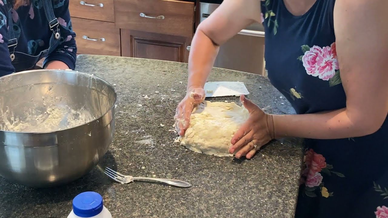 Mixing Pastry Dough {Tips and Tricks}