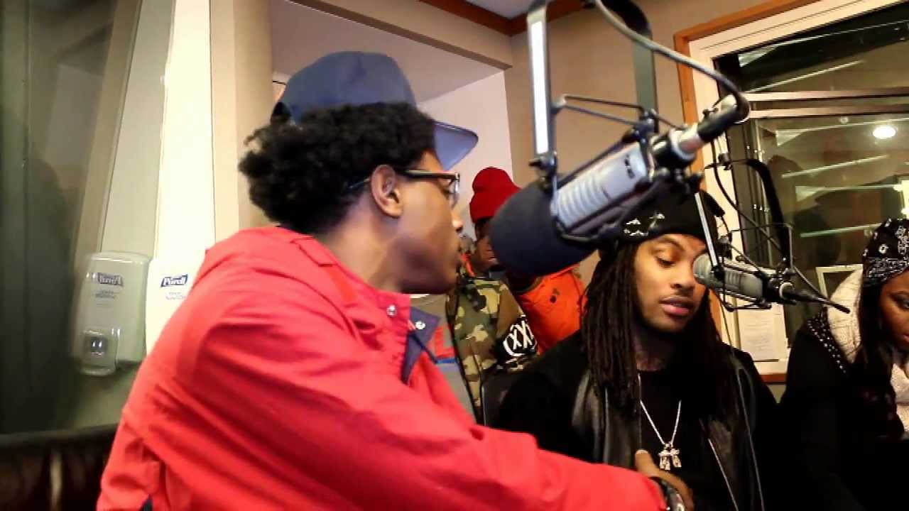 WakaFlocka Talks Ends Beef Wit WizKhalifa Meets JoeyBadass Perfoms StayHood !