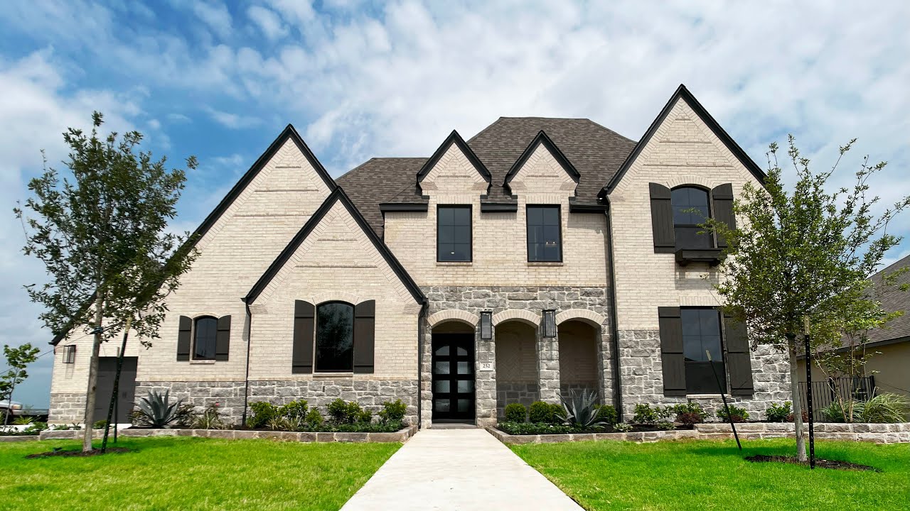 Santa Rita Ranch: New Home with Views for Miles! Highland Homes 224G Plan