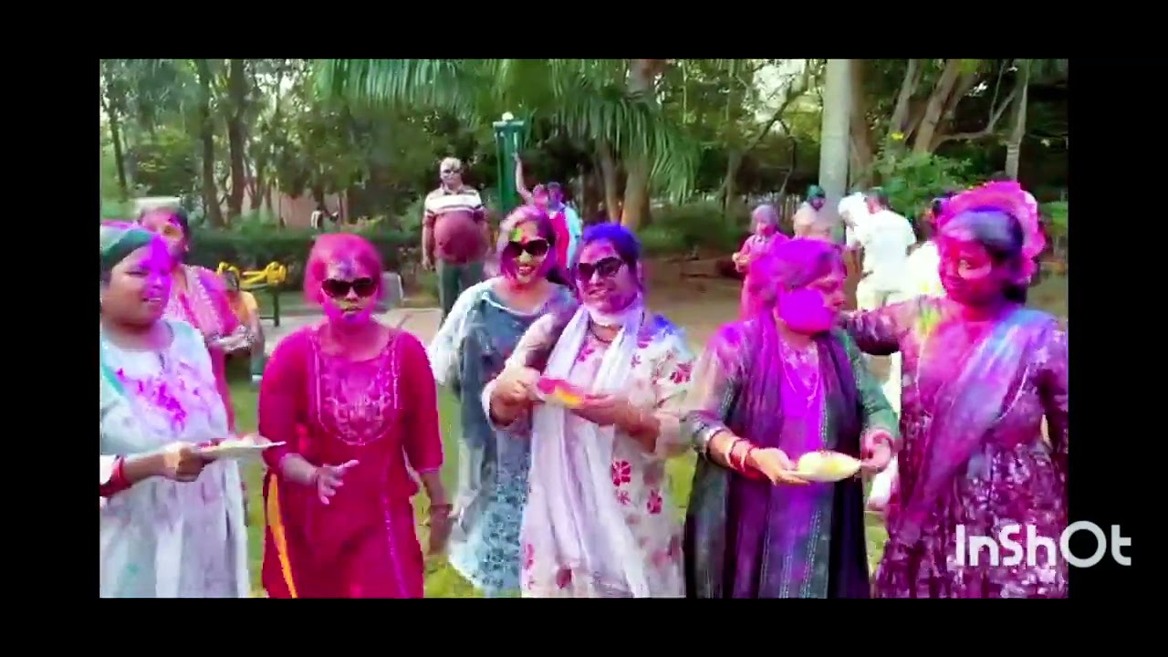 राधे राधे हैप्पी होली आप सभी को देखो हमारा ग्रुप हम ग्रुप के साथ होली खेल रहे हैं🙏😜😇🤪❤️❤️