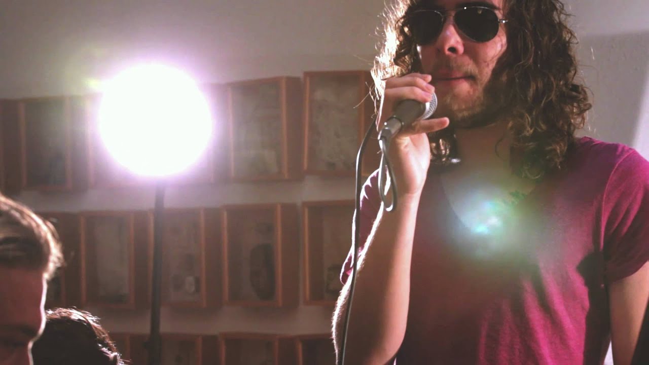 Private Studio Sessions: Miró / Luz-Miedo al color
