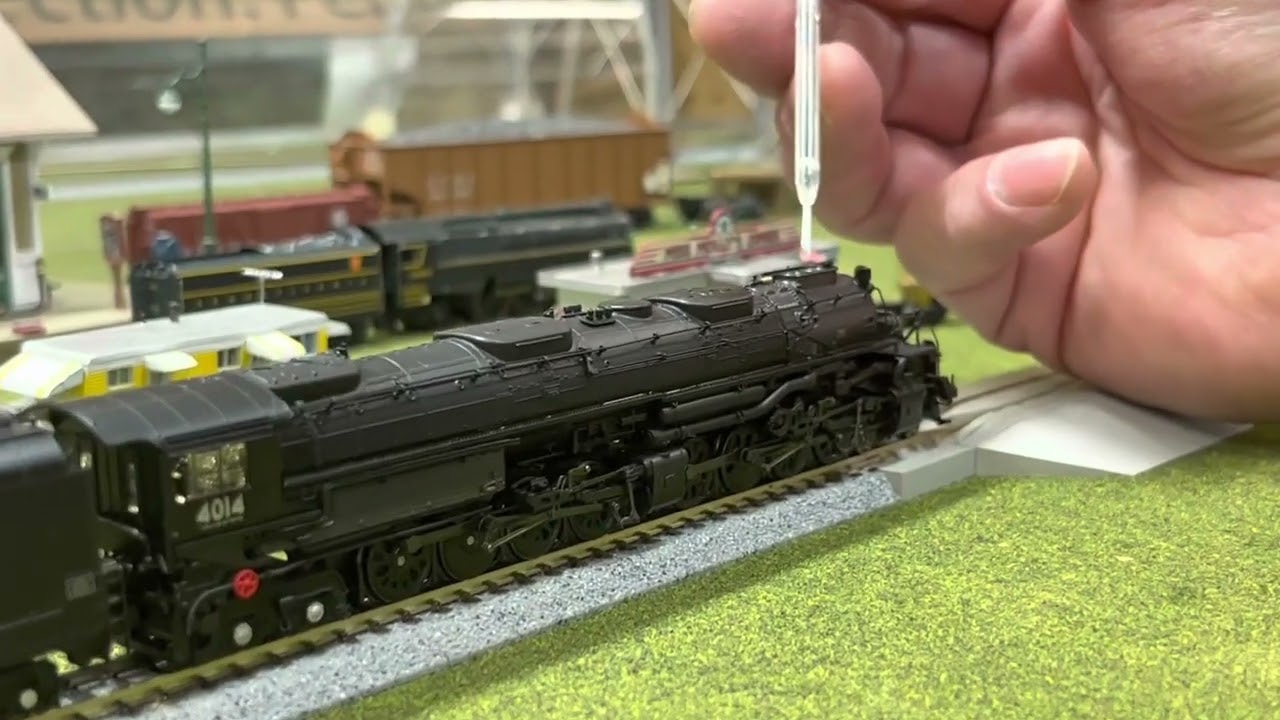 What you did not know about the N Scale Broadway Big Boy with Smoke!