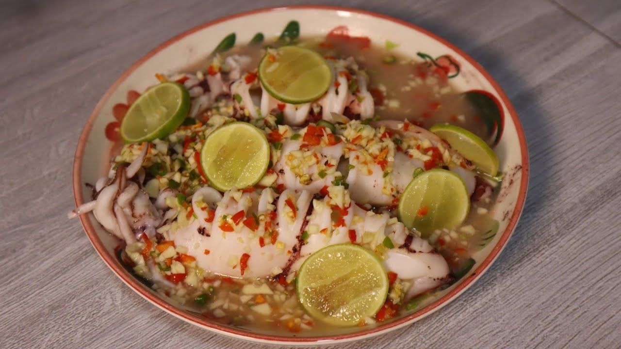 ကင်းမွန်သံပရာ​ပေါင်းနည်း  Steamed squid with lemon 