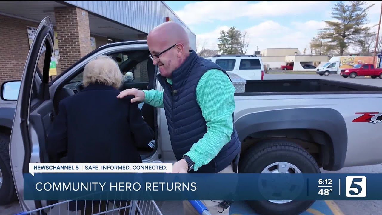 Mark Presley returns to Hartsville's Foodland as store manager