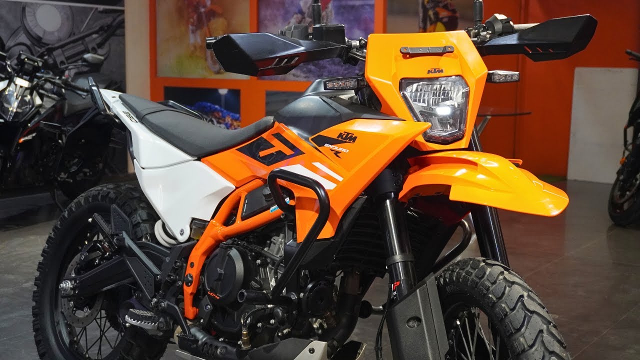 2025 KTM 390 Enduro R Review - Better Than KTM 390 Adventure & Kawasaki KLX 230 !!