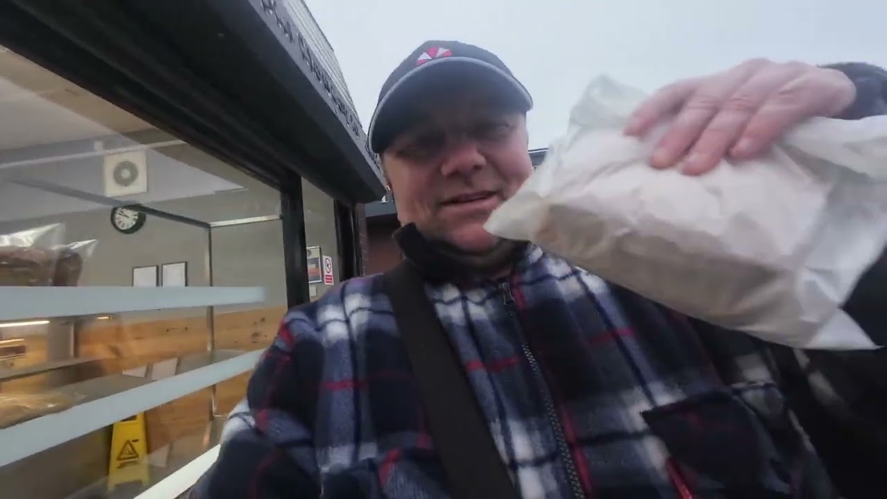 Local bakery review ( steak bake). 