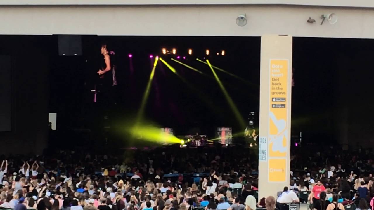 SLFL 7.24.16 One Ok Rock (opening act)