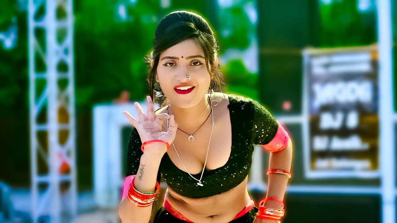 Kada Kada Suit Me Tu Laage Bairan Maal Ch | काडा काडा सूट मे तू लागे बैरन माल छ || Balkrishan Kardam
