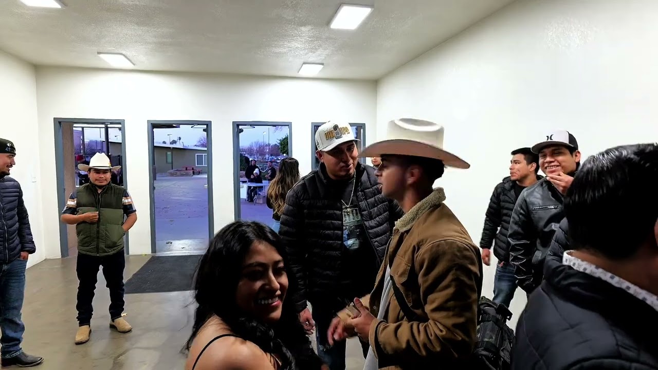 Una pareja más en madera CA ooh yeaahh !!! 🤠