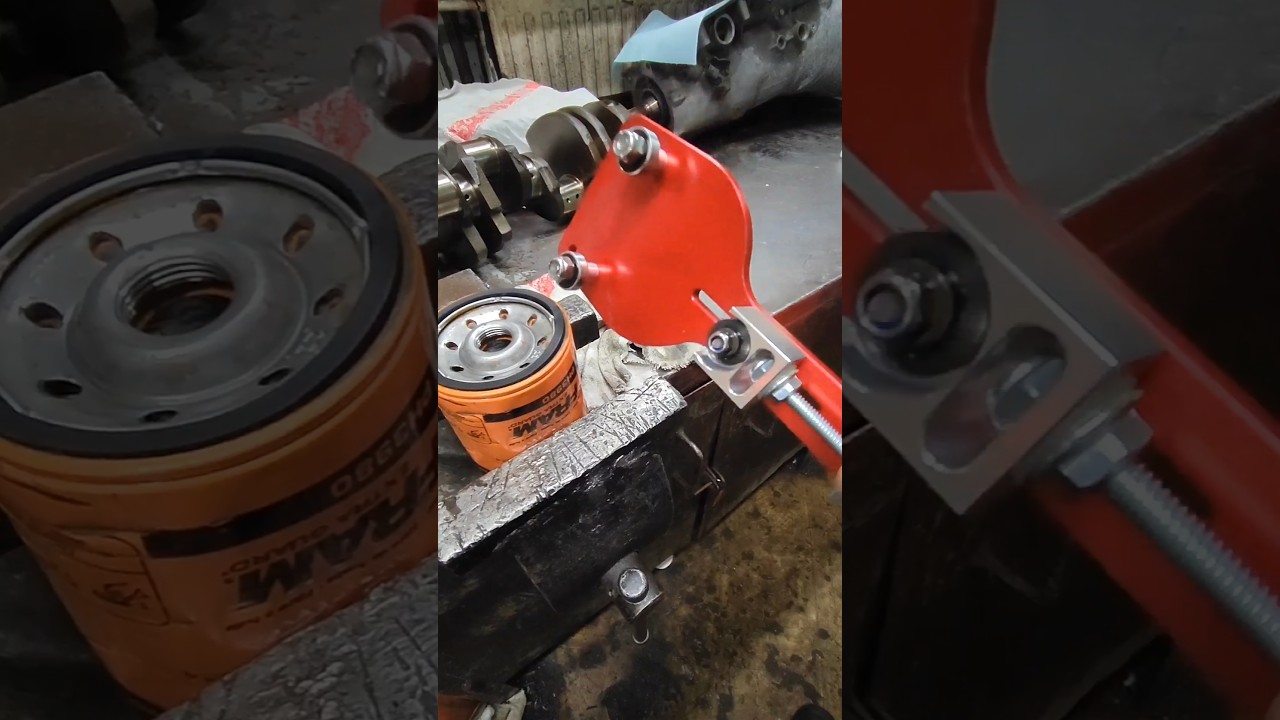 Opening the oil filter #chevrolet #mechanic #diy