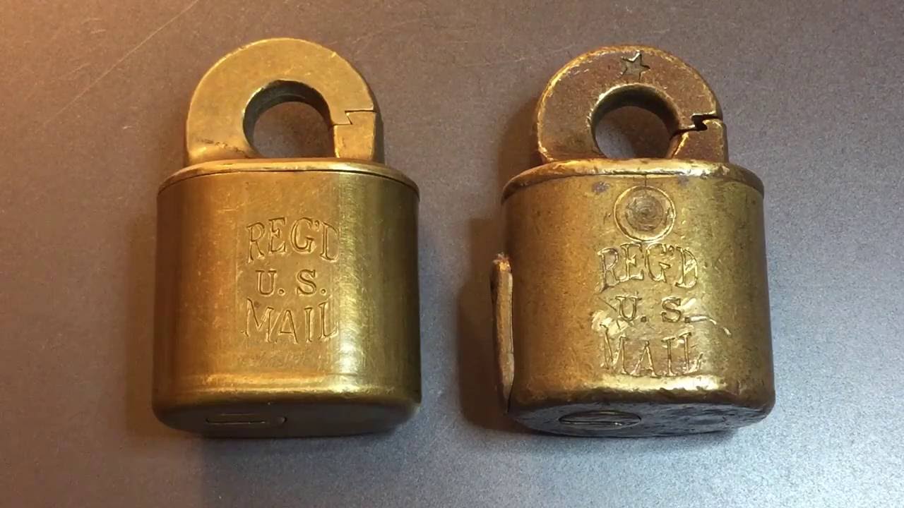 [285] Два замка для заказных почтовых отправлений взломаны и выпотрошены