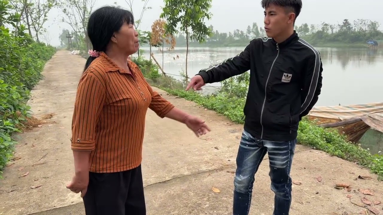 Mụ Liên Lừa Sỹ Trộm Cám Của Trang Trại Vịt Đem Đi Bán 