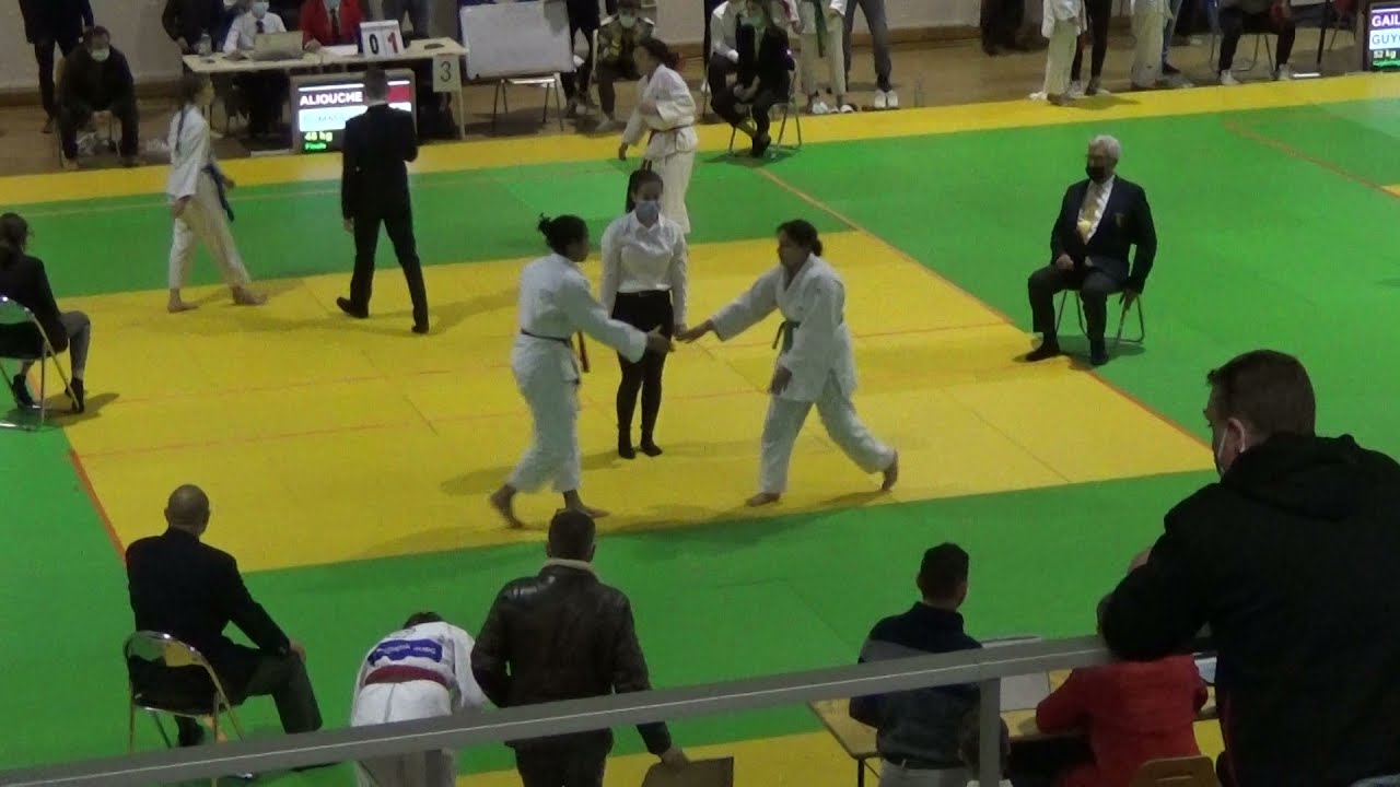 2022 JUDO JADE JCEL  -63kg Championnat du Rh&ocirc;ne minime f&eacute;minine LYON : 2&egrave;me combat
