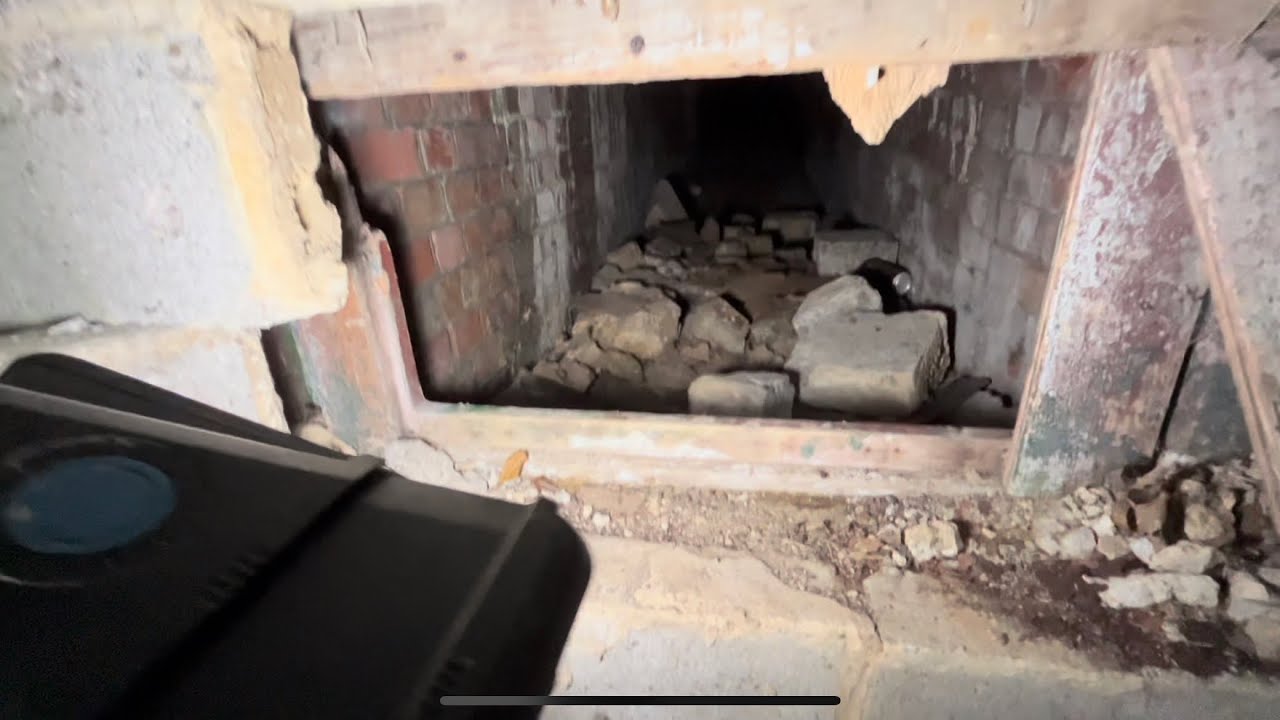 Crete road west reservoir.  Urban exploration, alone!!
