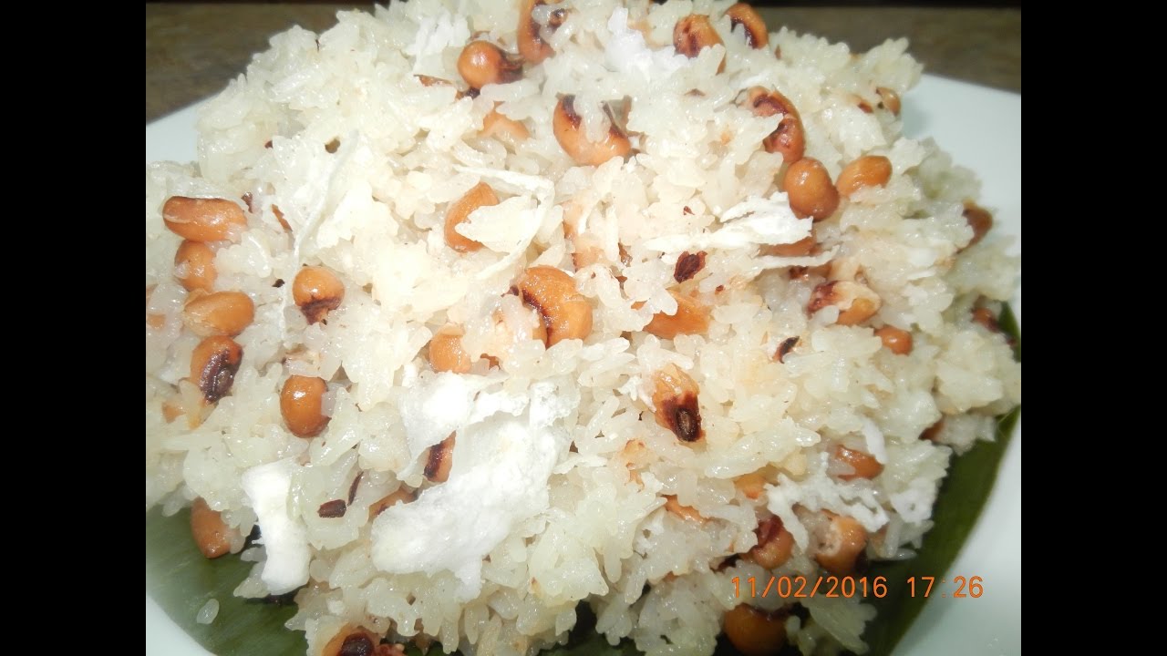 Steamed Sweet Rice with Blacked Eyed Peas Dessert (Bai Crolan)