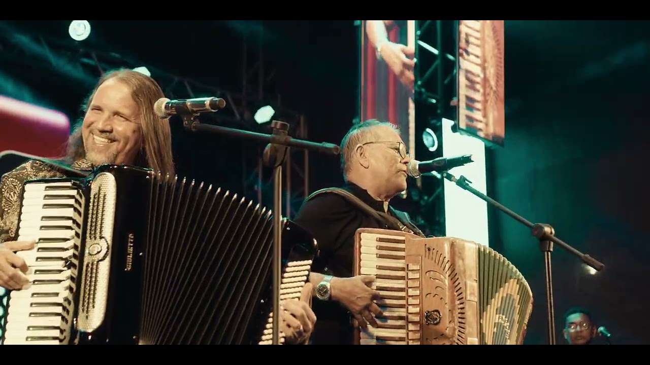 MENINO BICHO/PROCURANDO POR VOCÊ (FEAT DORGIVAL DANTAS) - DVD JOÃOZINHO DO EXU