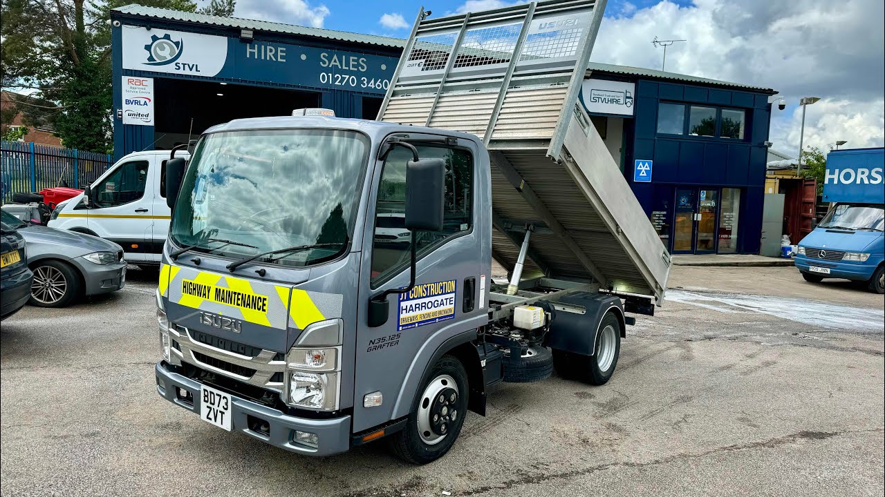 2023 (73) Isuzu Grafter N35.125 SWB Tipper - Grey - 4,853 miles